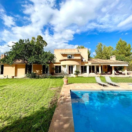 Confortable Chalet Con Piscina Буньола Екстериор снимка
